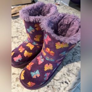 T Bailey Ugg Butterfly Boots size 11